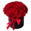 Фото товара 33 розы в шляпной коробке в Черноморске