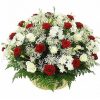 Фото товара 100 красно-белых роз в корзине в Черноморске